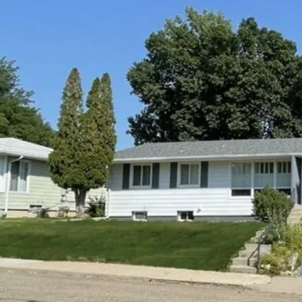 Buy this 5 bed house on 222 Glenwood Avenue in Glendive, MT 59330