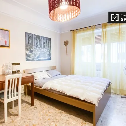 Rent this 3 bed room on Via Guglielmo Albimonte in 16, 00176 Rome RM