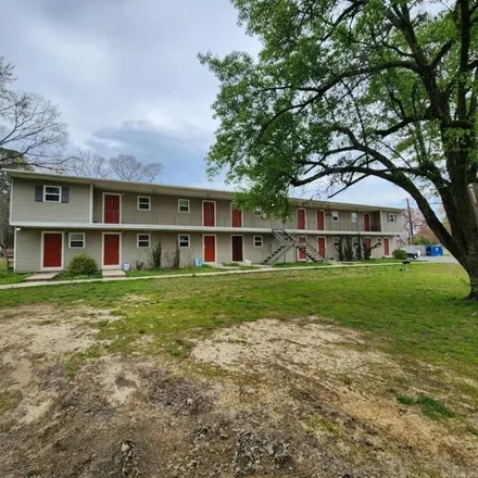 Rent this 2 bed apartment on 14707 Bakers Lane in Parkway Place, Little Rock