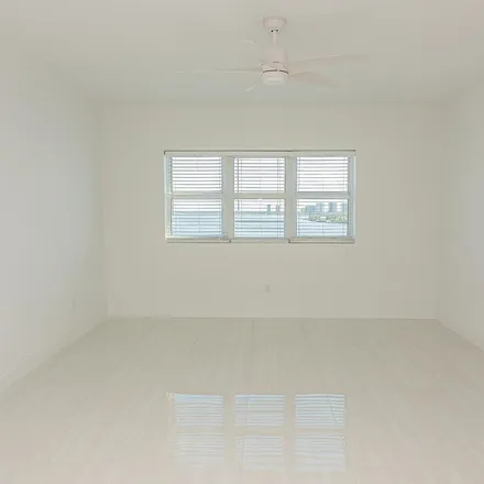 Image 7 - East Blue Heron Blvd Srv Rd, Riviera Beach, FL 33404, USA - Apartment for rent