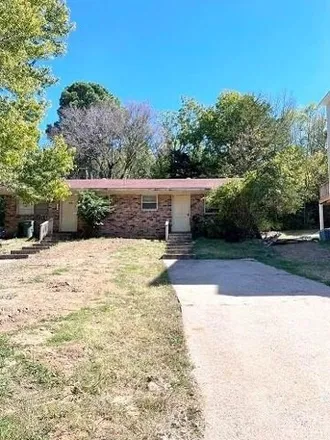 Rent this 2 bed house on 1522 North Gregg Avenue in Fayetteville, AR 72703