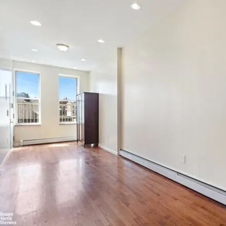 Image 4 - 305 West 123rd Street, New York, NY 10027, USA - Townhouse for sale