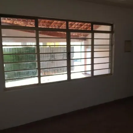 Rent this 2 bed house on Rua José Inácio in Centro, Atibaia - SP