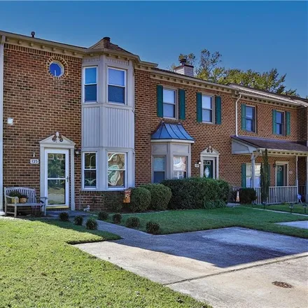 Buy this 2 bed townhouse on 715 Creekside Crescent in Chesapeake, VA 23320