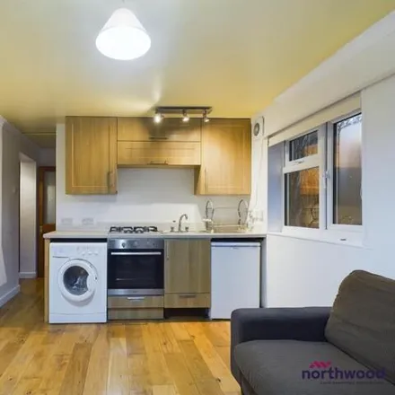 Image 5 - Hollington Park Road, St Leonards, TN38 0SE, United Kingdom - Apartment for rent