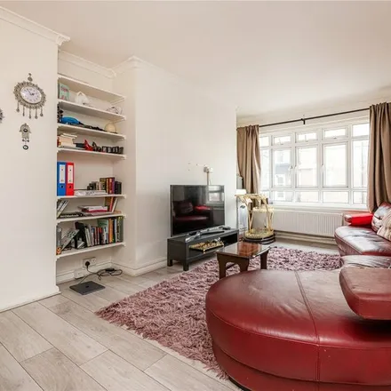 Rent this studio apartment on Portsea Hall in Portsea Place, London