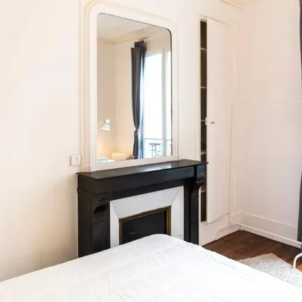 Image 5 - 5 Rue Faraday, 75017 Paris, France - Room for rent
