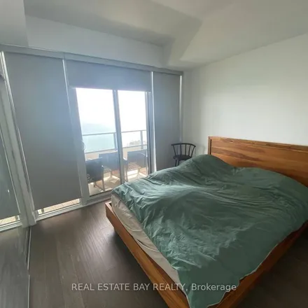 Image 6 - Eau du Soleil, 2183 Lake Shore Boulevard West, Toronto, ON M8V 1A2, Canada - Apartment for rent