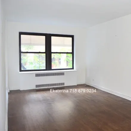 Image 2 - 162 East 55th Street, New York, NY 10022, USA - Apartment for rent