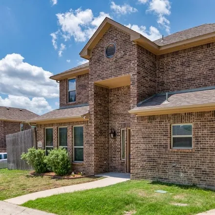 Image 2 - 4904 Ridglea Hills Court, Fort Worth, TX 76116, USA - House for rent