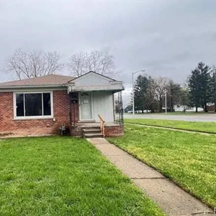 Buy this 3 bed house on 28006 Cherry Hill Road in Garden City, MI 48135