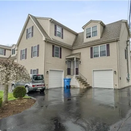 Buy this 2 bed townhouse on 80 Ash Street in Lincoln, RI 02865