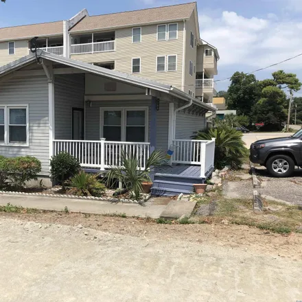 Image 1 - 2798 Holly Drive, Crescent Beach, North Myrtle Beach, SC 29582, USA - House for sale