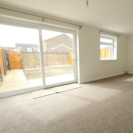 Image 3 - unnamed road, St Neots, PE19 2EJ, United Kingdom - Townhouse for sale