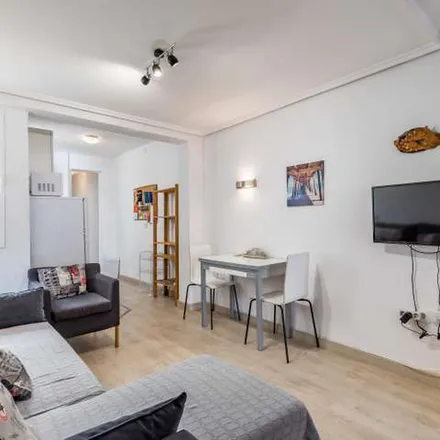 Image 3 - Carrer d'Antonio Ponz, 1E, 46011 Valencia, Spain - Apartment for rent