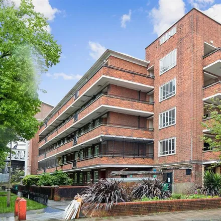 Rent this 1 bed apartment on Strasburg Road in London, SW11 5HH