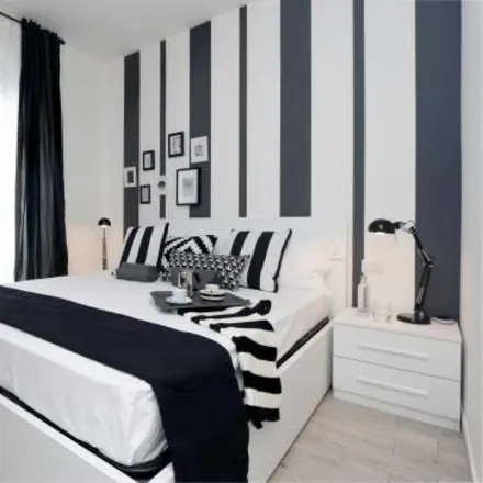 Image 2 - Via Luigi Pasteur, 2, 20127 Milan MI, Italy - Apartment for rent