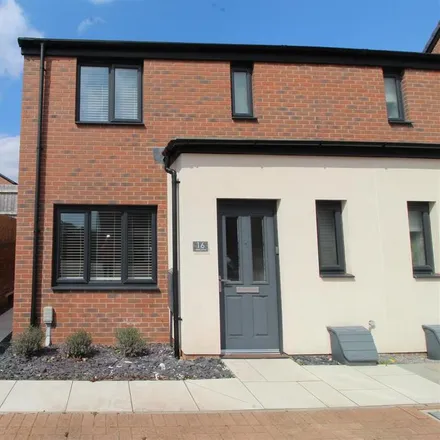 Rent this 3 bed duplex on Rees Drive in Cardiff, CF3 6AS