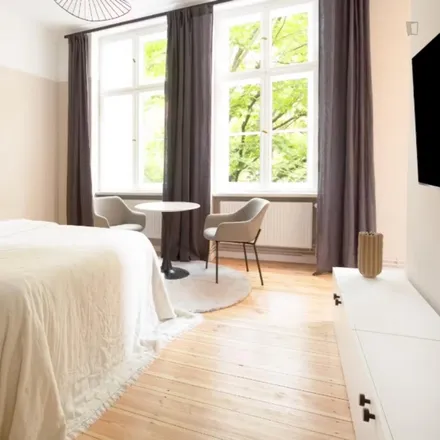 Rent this studio apartment on Skalitzer Straße 99 in 10997 Berlin, Germany