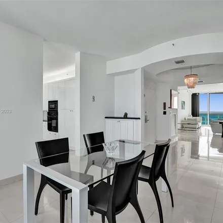 Image 6 - Portofino Tower, 300 South Pointe Drive, Miami Beach, FL 33139, USA - Apartment for rent