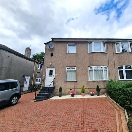 Rent this 3 bed room on Croftfoot Road in Glasgow, G44 5JY