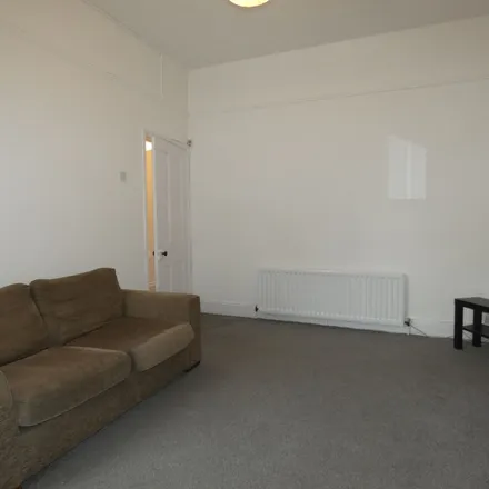 Image 4 - Cartington Terrace, Newcastle upon Tyne, NE6 5RS, United Kingdom - Apartment for rent