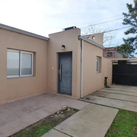 Rent this 2 bed house on Radio Club City Bell LU3DKV in Calle 466 1398, Partido de La Plata