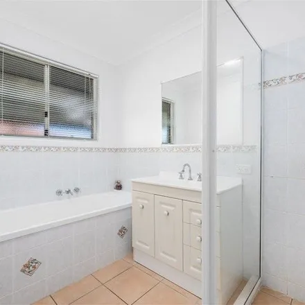 Image 3 - Ibis Boulevard, Eli Waters QLD 4655, Australia - Apartment for rent