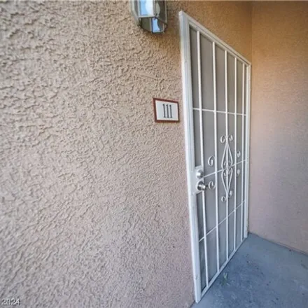 Image 4 - 5032 South Tee Pee Lane, Spring Valley, NV 89148, USA - Condo for rent