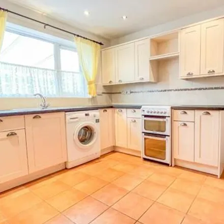 Image 4 - Adelaide Close, Gainsborough CP, DN21 1PD, United Kingdom - Townhouse for sale
