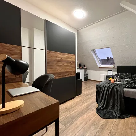 Rent this 1 bed apartment on Mülheimer Straße 15 in 45145 Essen, Germany