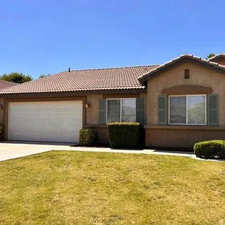 Buy this 3 bed house on 10711 Pinebrook Falls Drive in Bakersfield, CA 93312
