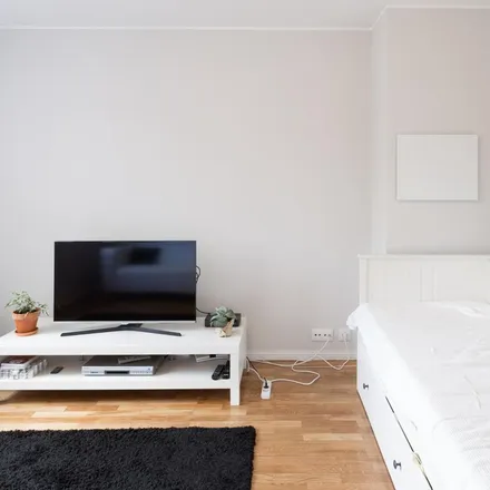 Rent this 1 bed apartment on Domingos Sequeira in Rua General Norton de Matos, 4050-232 Porto