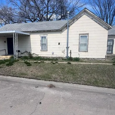 Image 1 - West Beech Street, Chanute, KS 66720, USA - House for sale