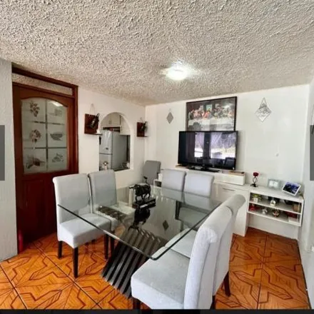 Buy this studio house on San Jose de Jarrin Alto in Avenida Bernardo de Legarda, 170304