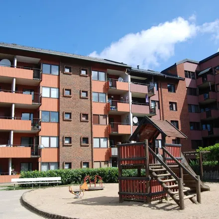 Rent this 5 bed apartment on Södervärnsgatan in 214 34 Malmo, Sweden