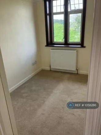 Image 5 - Crowshott Avenue, London, HA7 1JD, United Kingdom - Duplex for rent