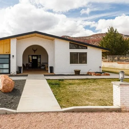 Buy this 3 bed house on 1484 South Heaton Drive in Kanab, UT 84741