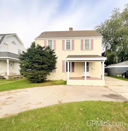 Buy this 3 bed house on 1818 7th Street in Menominee, MI 49858