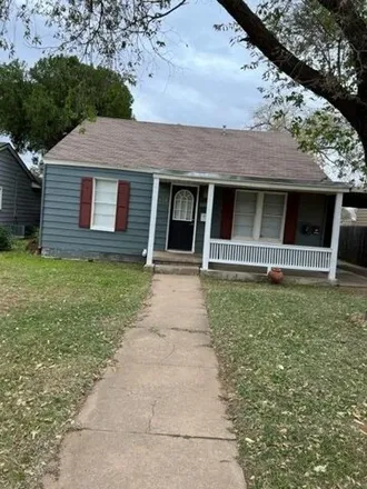 Rent this 3 bed house on 2469 21st Street in Lubbock, TX 79411