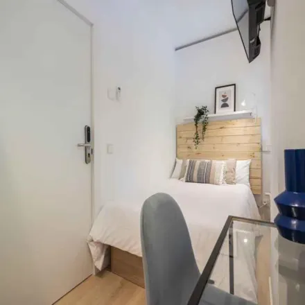 Image 8 - Madrid, Pink's, Calle de Alburquerque, 13, 28010 Madrid - Apartment for rent