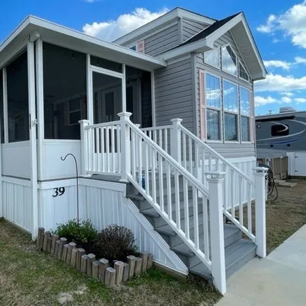 Buy this studio apartment on Bogue Sound RV Park in Bonita Street, Cape Carteret