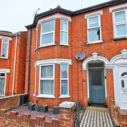 Buy this 3 bed duplex on Lambeth Close in Ipswich, IP1 4DQ