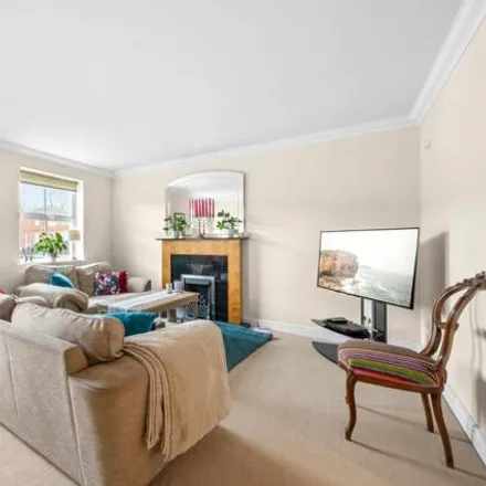 Image 6 - Woodsome Lodge, Whiteley Village, KT13 0DH, United Kingdom - Townhouse for sale