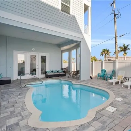 Image 3 - 124 Anchorage Street, Fort Myers Beach, Lee County, FL 33931, USA - House for sale