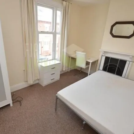 Rent this 4 bed townhouse on Victoria News & Booze in Hartopp Road, Leicester