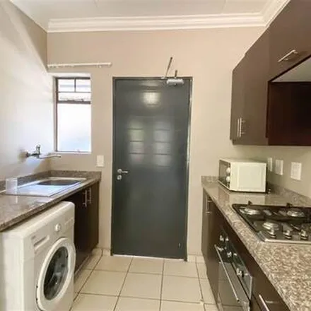 Image 4 - Settlers Street, South Hills, Johannesburg, 2001, South Africa - Apartment for rent