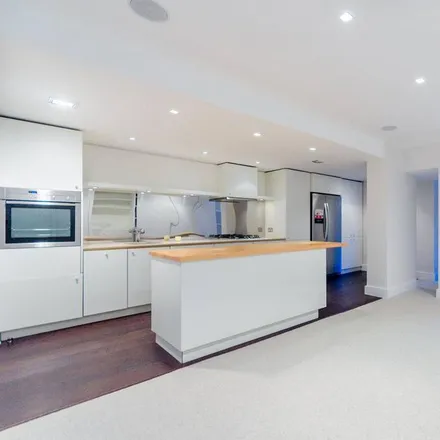 Rent this 2 bed apartment on Ormonde Court in Primrose Hill, London