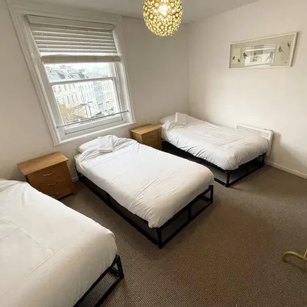 Image 6 - Bournemouth, Christchurch and Poole, BH2 5PW, United Kingdom - Apartment for rent