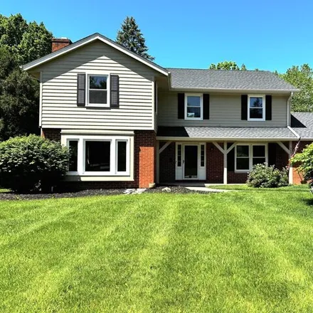 Buy this 5 bed house on 340 Cresent Lane in Thiensville, Ozaukee County